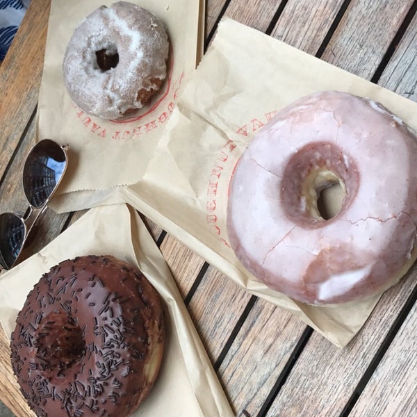 Photo taken at The Doughnut Vault by Mileen Z. on 8/9/2017