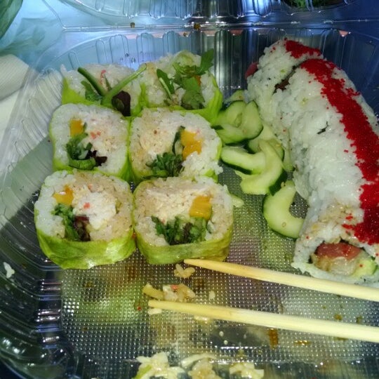 Photo taken at Sushi Freak by Gabby L. on 9/8/2014