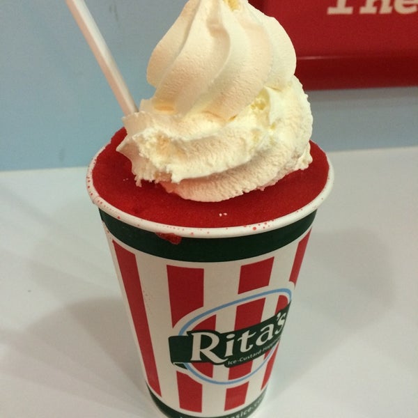 Photo taken at Rita&#39;s Water Ice by Andy (Sung Kwang) K. on 6/28/2014