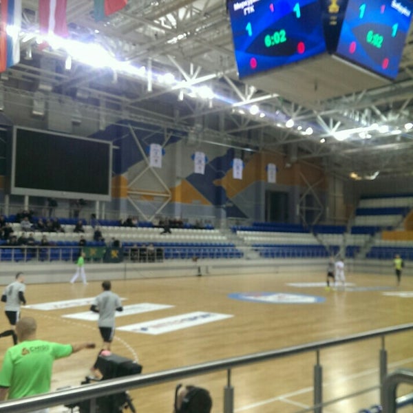 Спорткомплекс уручье