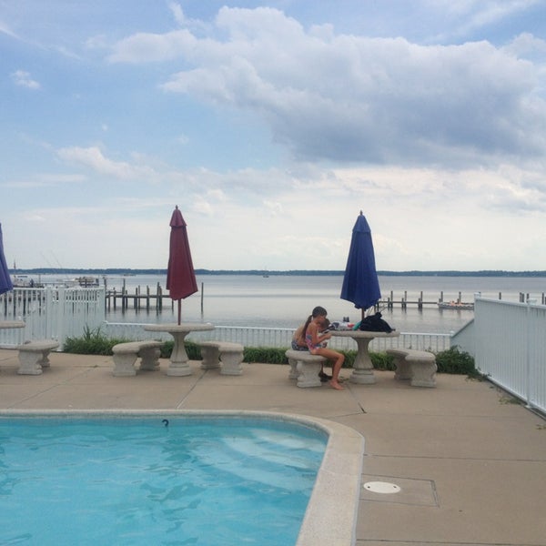 Fishing Bay Yacht Club 1 tip from 54 visitors