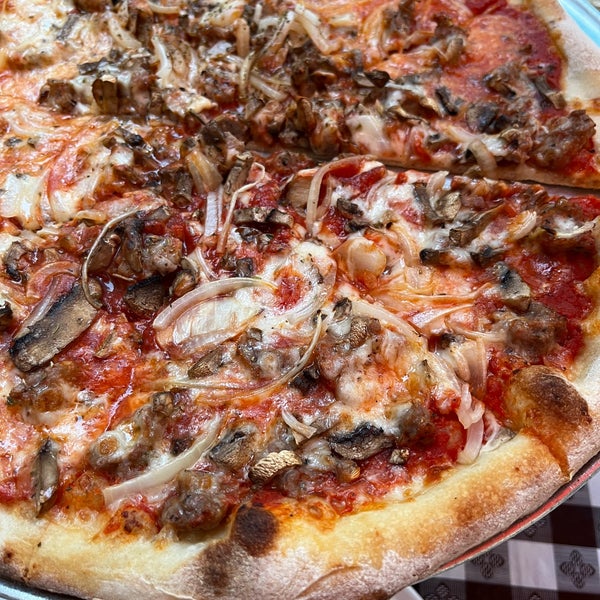 Photo taken at Bongiorno&#39;s Italian Deli &amp; Pizzeria by Doree T. on 9/8/2022