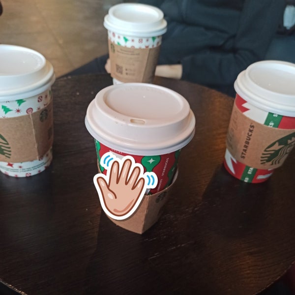 Foto scattata a Starbucks da ☺️ ☺. il 1/13/2023