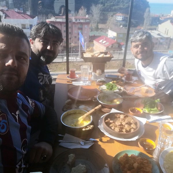 Foto tomada en Lazvegaz Restaurant  por İlyas Ç. el 2/1/2020