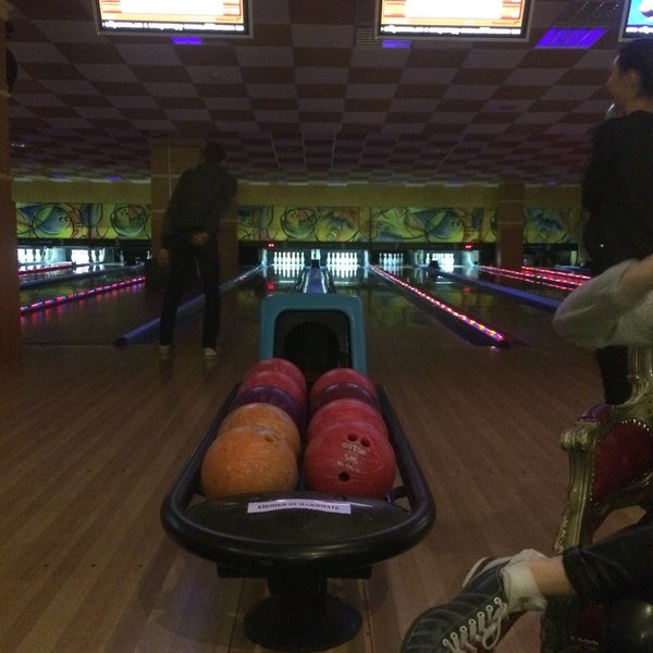 Bowling xl ул малышева 53 екатеринбург фото