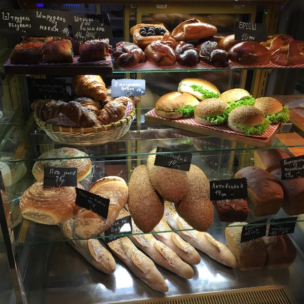 Foto tomada en Кафе Пекарня #1 / Café Bakery #1  por Luida M. el 1/14/2017