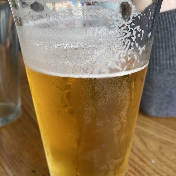 Foto tirada no(a) Bodega Brew Pub por Cody W. em 6/24/2022