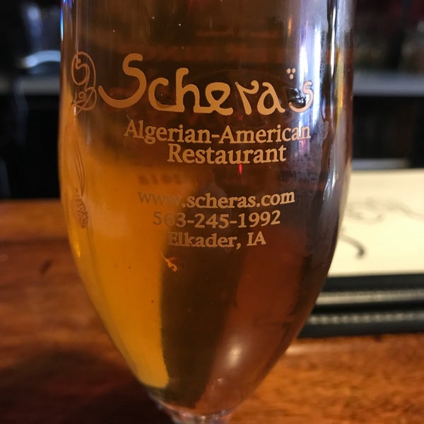 Das Foto wurde bei Schera&#39;s Restaurant &amp; Bar von Cody W. am 3/22/2019 aufgenommen