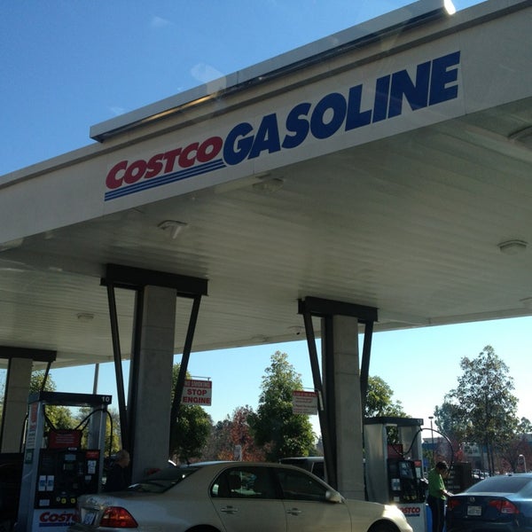 Costco Gasoline Gas Station in Lakewood
