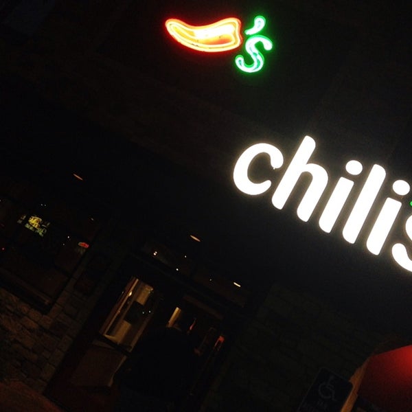 Das Foto wurde bei Chili&#39;s Grill &amp; Bar von Chris L. am 8/4/2014 aufgenommen
