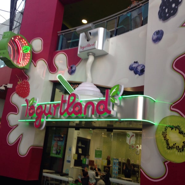Yogurtland (Now Closed) Frozen Yogurt Shop