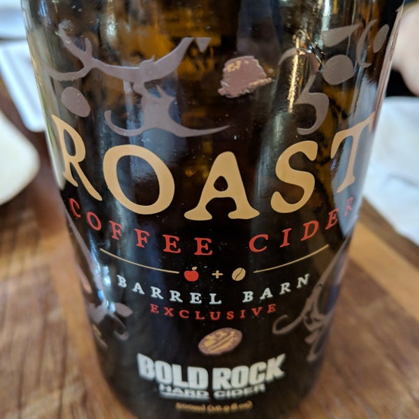 รูปภาพถ่ายที่ Bold Rock Cidery โดย Scott A. เมื่อ 10/17/2018