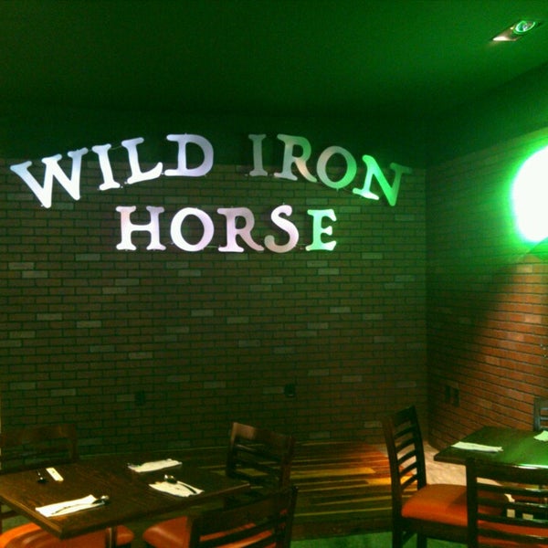 Photo prise au Wild Iron Horse par Antonio V. le7/15/2013