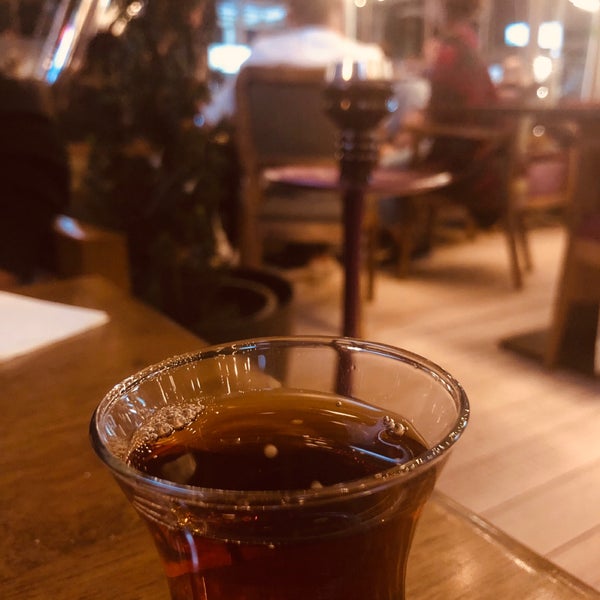 Foto tirada no(a) Da Vinci Cafe &amp; Lounge por Osman Ş. em 6/29/2019