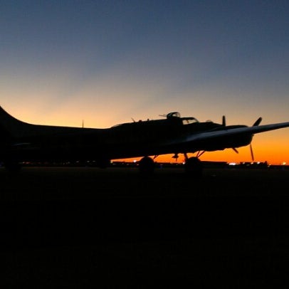 Foto tomada en Commemorative Air Force Airpower Museum (CAF)  por Christopher E. el 10/14/2012