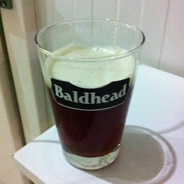 Photo prise au Cervejaria Baldhead par Vinicius M. le4/15/2013