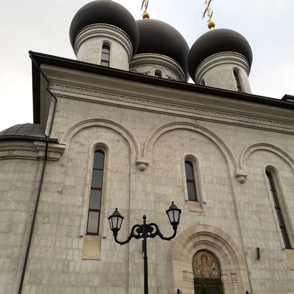 Радонежского на рязанке. Храм прп сергия на рязанке. храм преподобного сергия радонежского на рязанке иконы. храм сергия радонежского на ходынке внутри. храм сергия на рязанке фрески.
