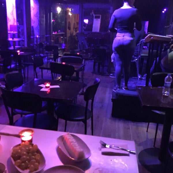 8/27/2017에 DEVRAN님이 Pinokyo Bar Terrace에서 찍은 사진