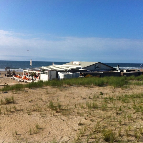 Foto tirada no(a) Beachclub Titus por Valer M. em 6/23/2014