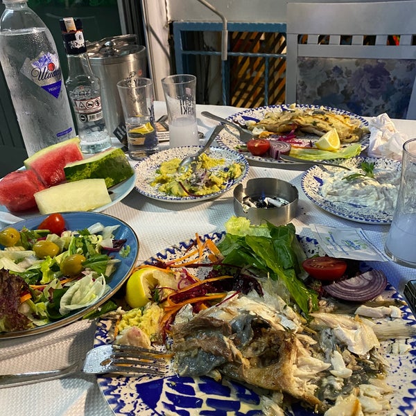 Photo taken at Halit Balık Restoran by Uğur Ş. on 9/21/2021