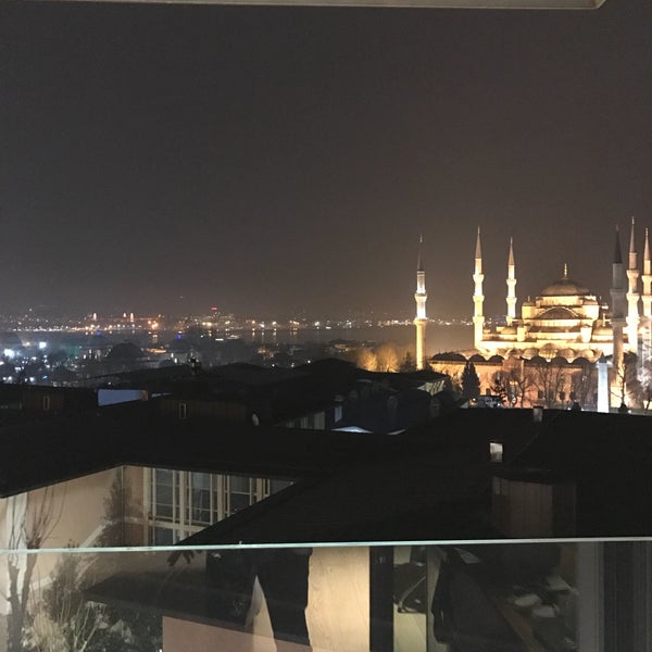 Foto tirada no(a) Hotel Arcadia Blue Istanbul por Erol D. em 2/28/2017