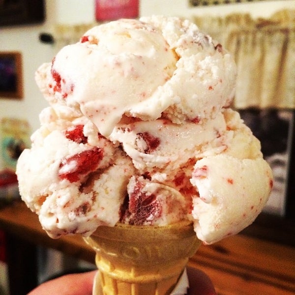 Photos at Scoops OldFashioned Ice Cream Store 99 W Plant St