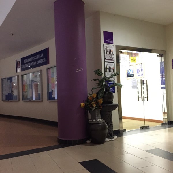 Pejabat Pengurusan Kolej Rafflesia/Angsana - College 