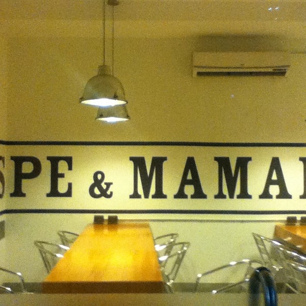 รูปภาพถ่ายที่ Quispe &amp; Mamani โดย Paco M. เมื่อ 2/15/2013