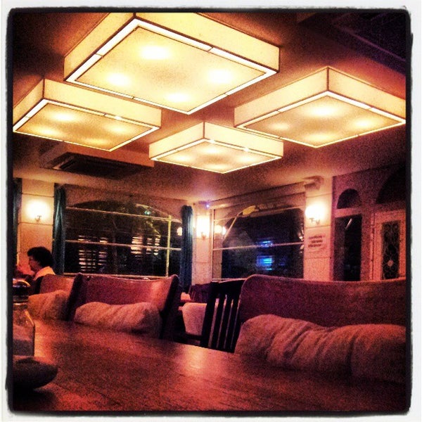 Uno Restaurant Pizza Place in Ayvalık