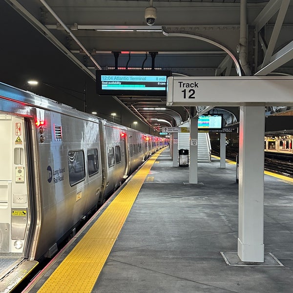 Photos at LIRR Jamaica Station Jamaica Sutphin Blvd & Archer Ave