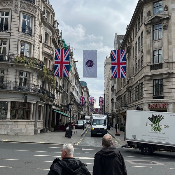 Jermyn Street Road in Piccadilly