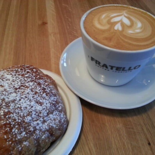 1/29/2013 tarihinde Misty H.ziyaretçi tarafından Analog Coffee'de çekilen fotoğraf