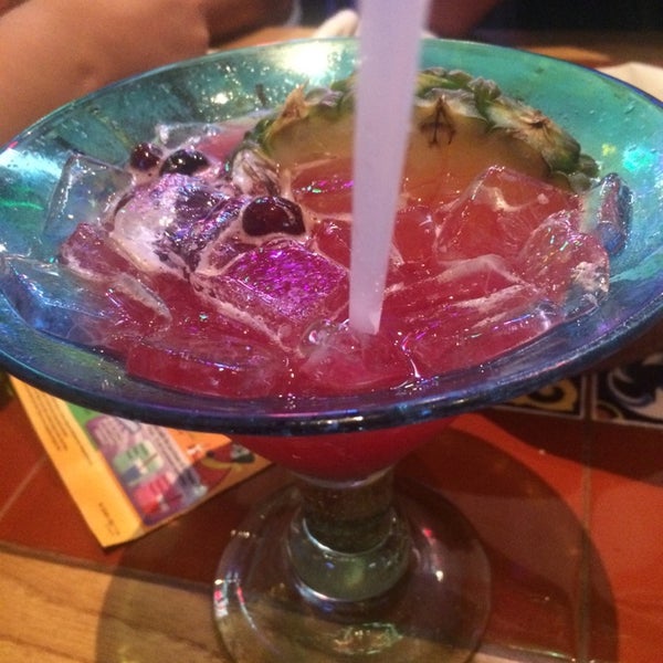 Photo taken at Chili&#39;s Grill &amp; Bar by Stephanie W. on 8/24/2014