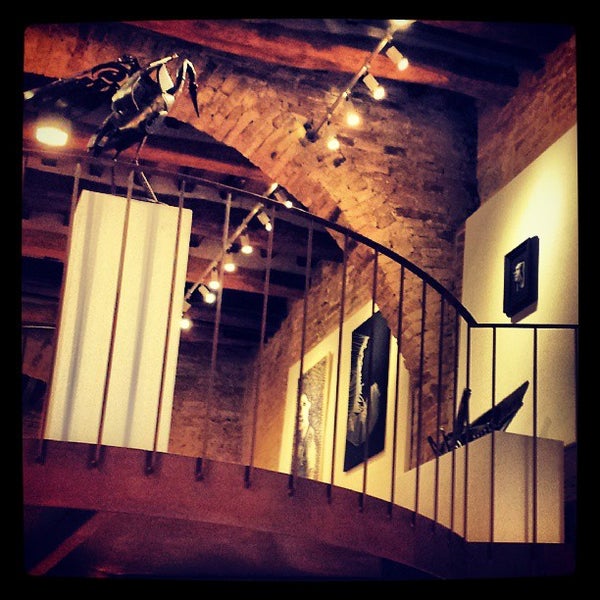 iSculpture Gallery San Gimignano Art Gallery in San Gimignano