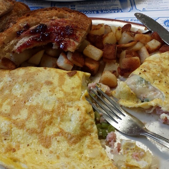 Photos at P&H Truck Stop 24 tips from 648 visitors