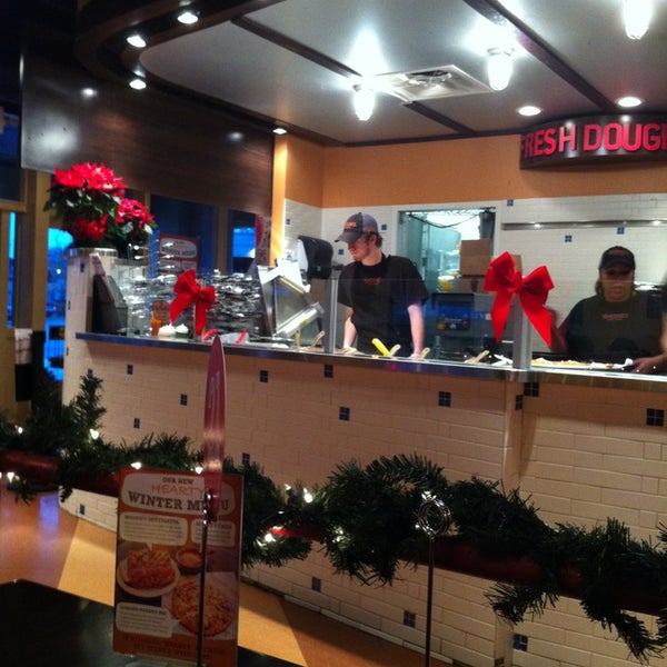 12/23/2012 tarihinde Younghye J.ziyaretçi tarafından Uncle Maddio&#39;s Pizza Joint'de çekilen fotoğraf