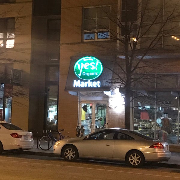 Photo taken at Yes! Organic Market by Dante on 2/21/2018