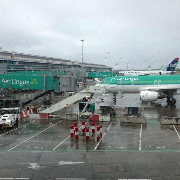 Das Foto wurde bei Flughafen Dublin (DUB) von John D. am 5/11/2013 aufgenommen