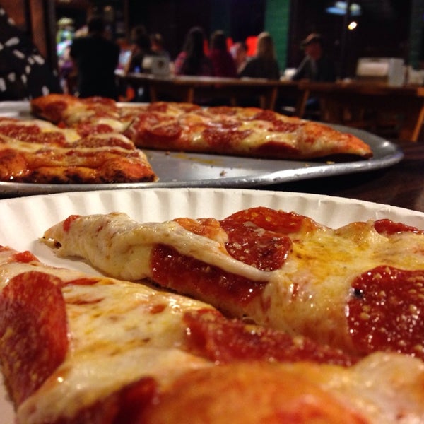 Boulevard Pizza Bar in Sparks