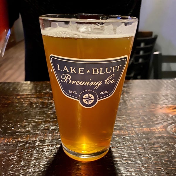Photo taken at Lake Bluff Brewing Company by Chris V. on 11/5/2019