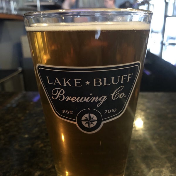 Photo taken at Lake Bluff Brewing Company by Chris V. on 3/21/2019