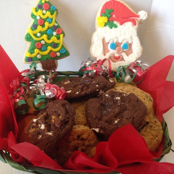 Photo taken at Cookies In Bloom by Cookies I. on 12/10/2014