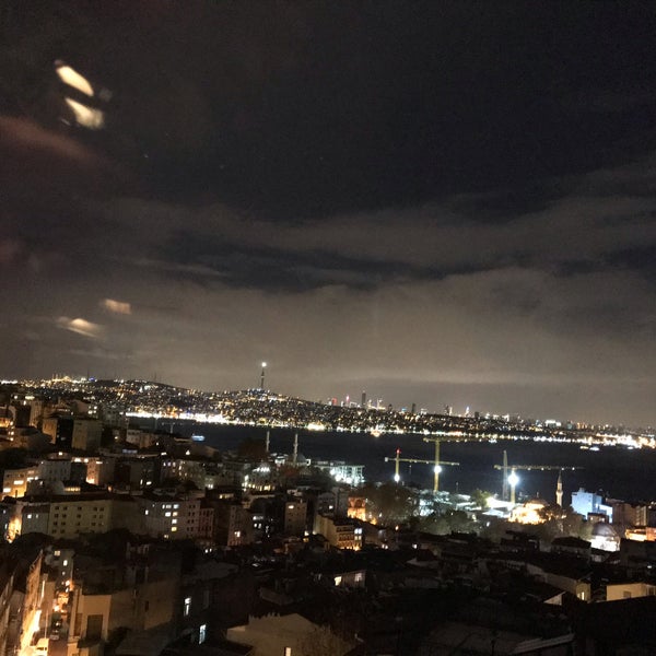 Das Foto wurde bei Leb-i Derya von Aslı Y. am 12/4/2019 aufgenommen
