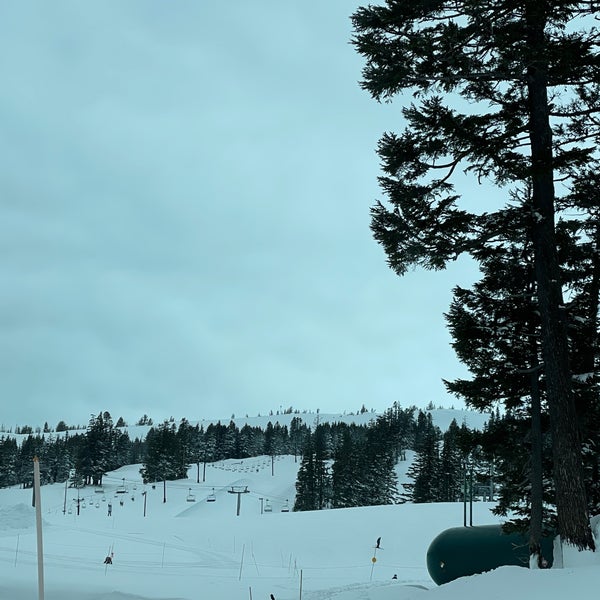 Photo taken at Mt. Hood Meadows Ski Resort by Jonathan P. on 3/14/2022