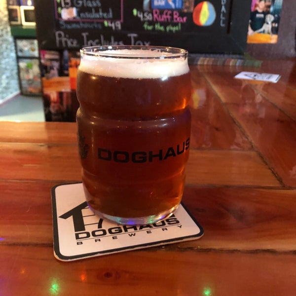 Foto scattata a Doghaus Brewery da Matt R. il 11/27/2018