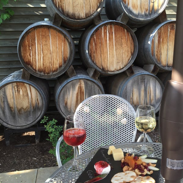8/16/2015に@InnadioがPrairie Berry Wineryで撮った写真