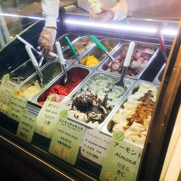 Photo taken at mammamia-gelateria by 辰徳 原. on 3/3/2019