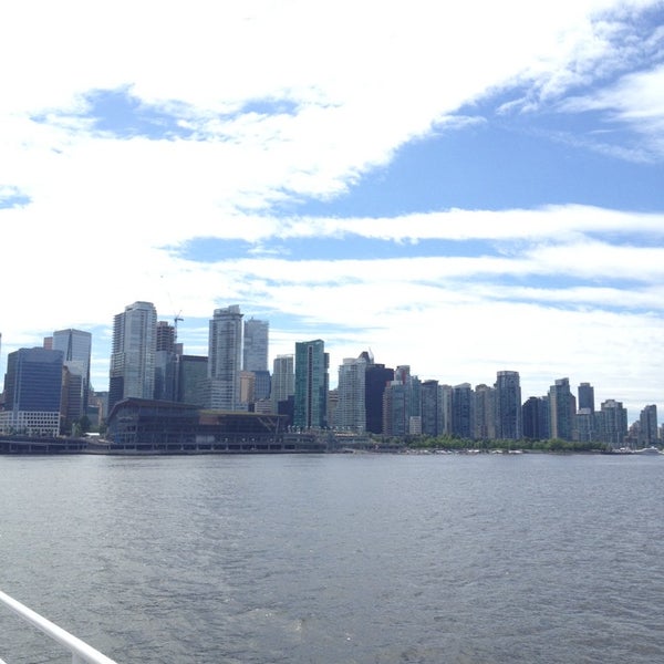 6/8/2014 tarihinde Courtney H.ziyaretçi tarafından Harbour Cruises'de çekilen fotoğraf