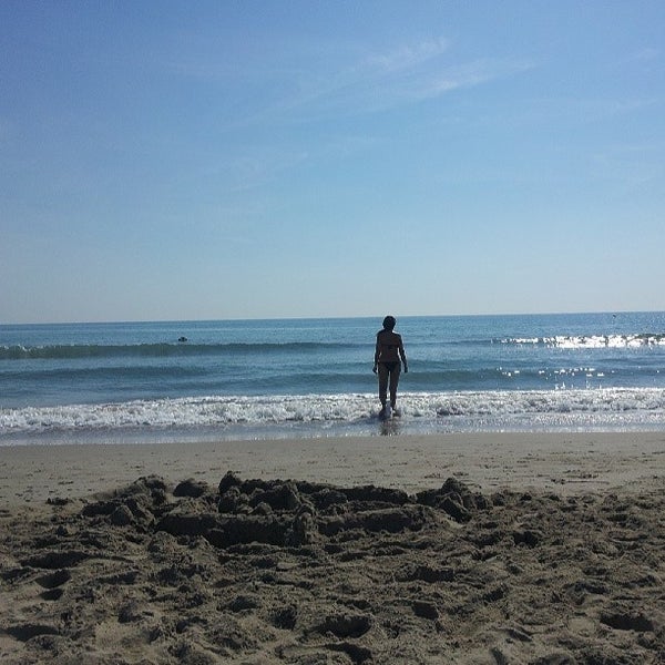 Photo taken at Playa de Almarda by Isasostenible on 9/2/2013