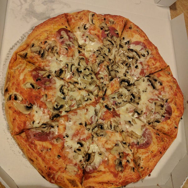 Mushroom & salami pizza is flavorful. The dough is light and the crusts are soft and gooey. 😊